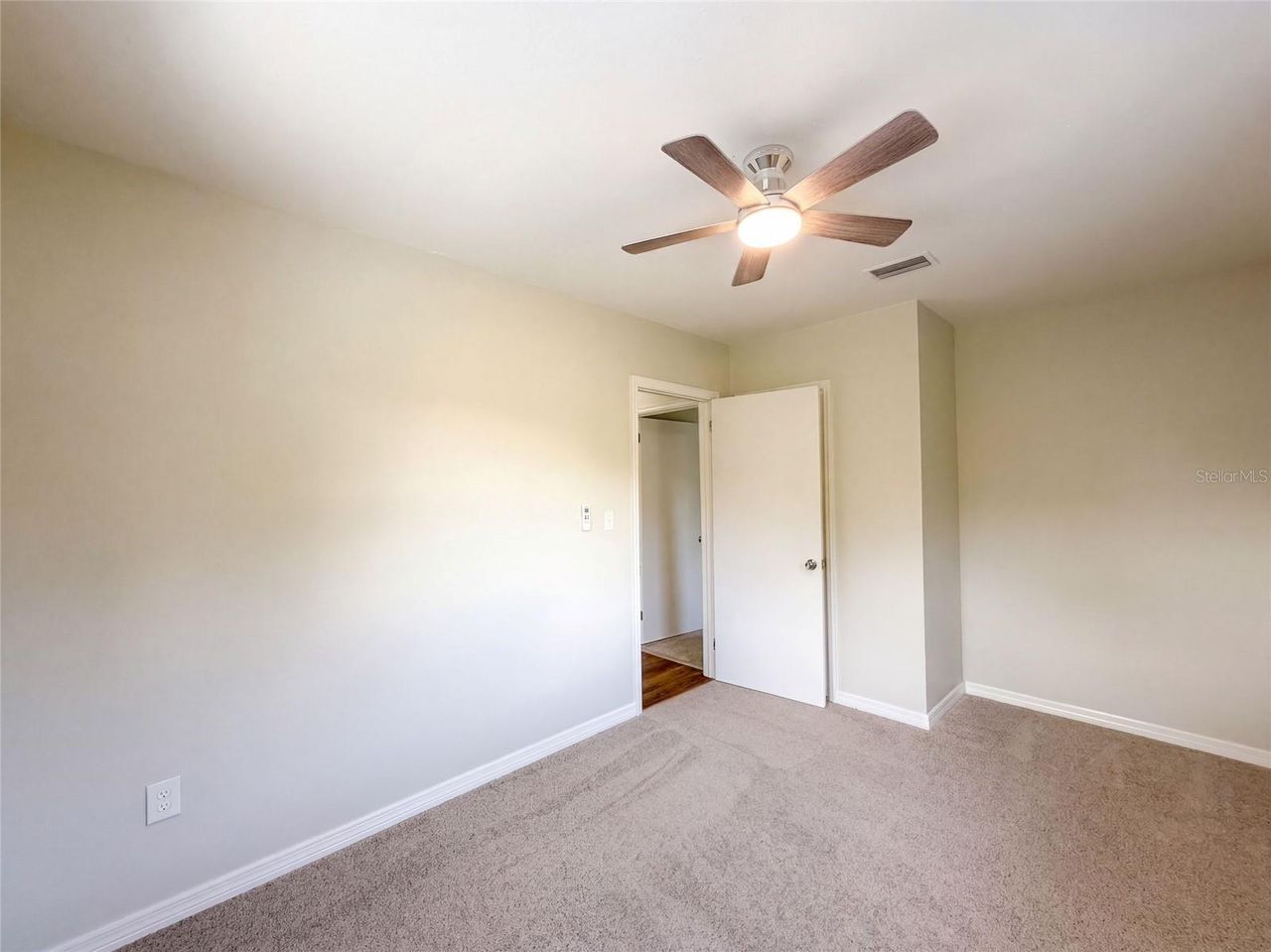 4526 EAGLES NEST ROAD — photo 18