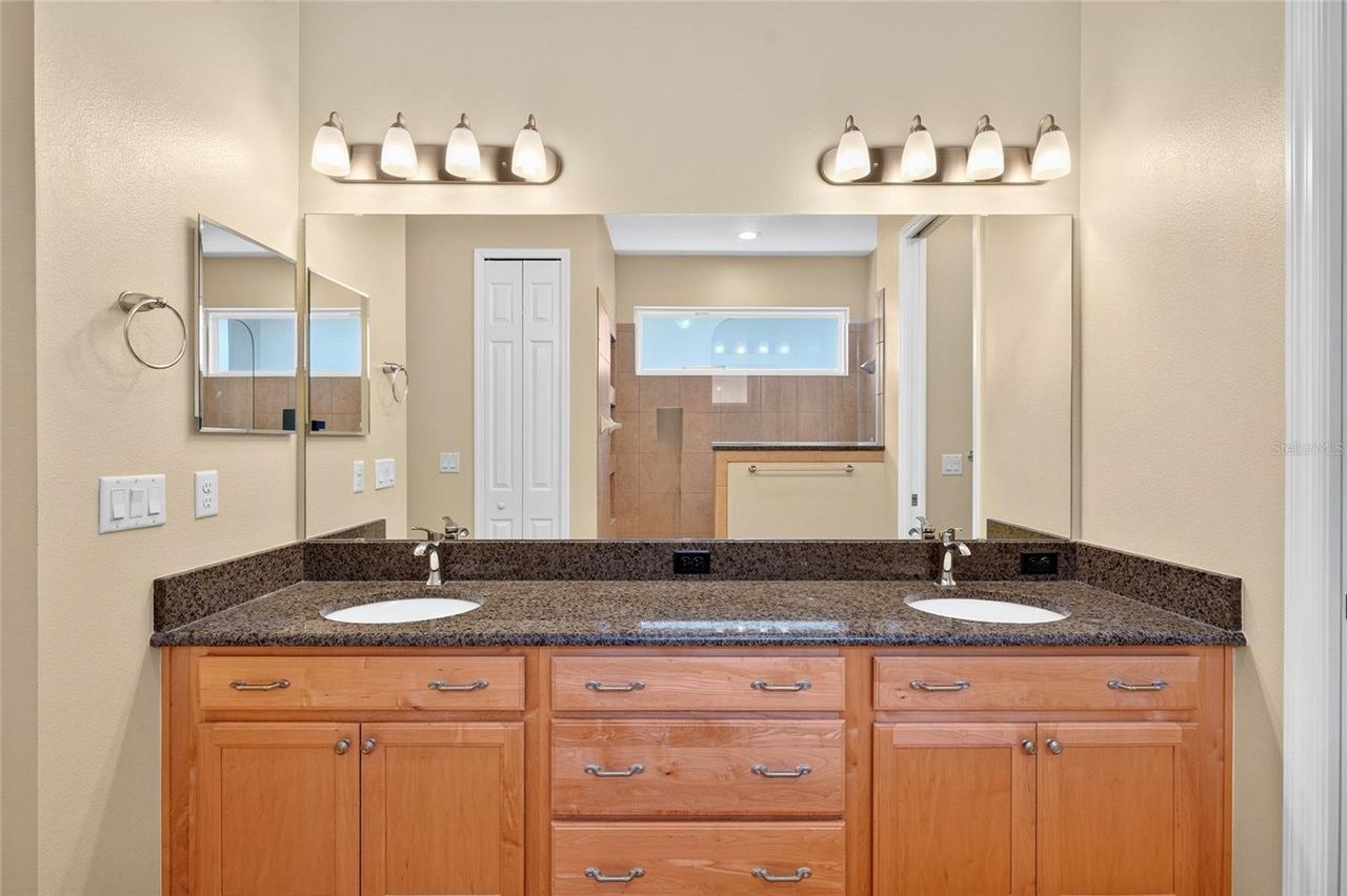 8301 BRIDGEPORT BAY CIRCLE — photo 17