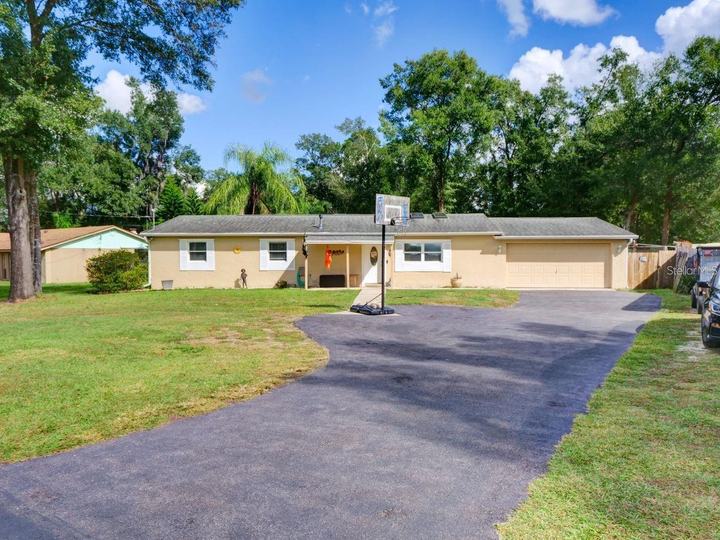 31126 PRESTWICK AVENUE, SORRENTO, FL