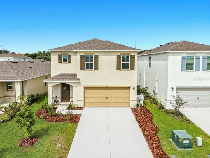 182 AMBERWOOD WAY, UMATILLA, FL