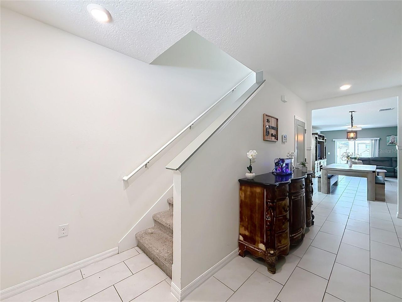 182 AMBERWOOD WAY — photo 4