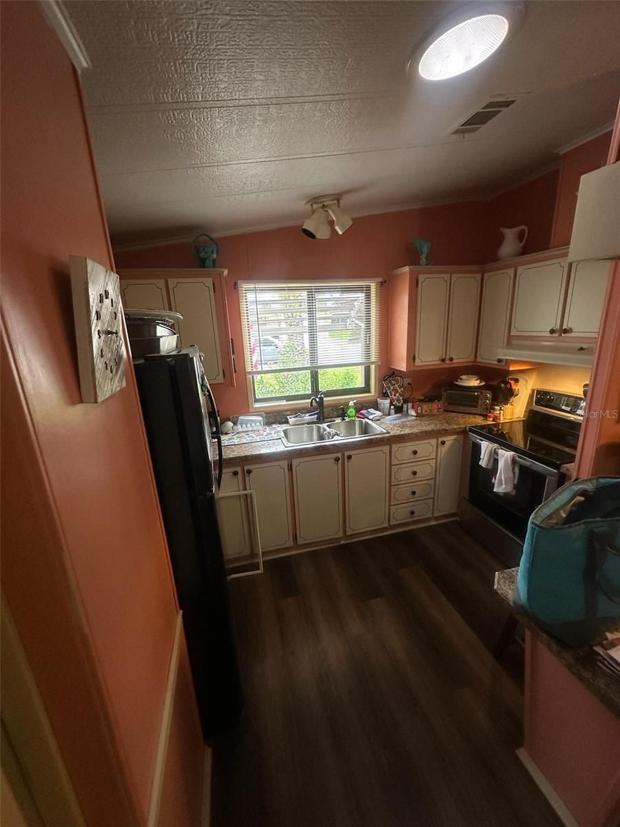 438 TARRSON BOULEVARD — photo 17