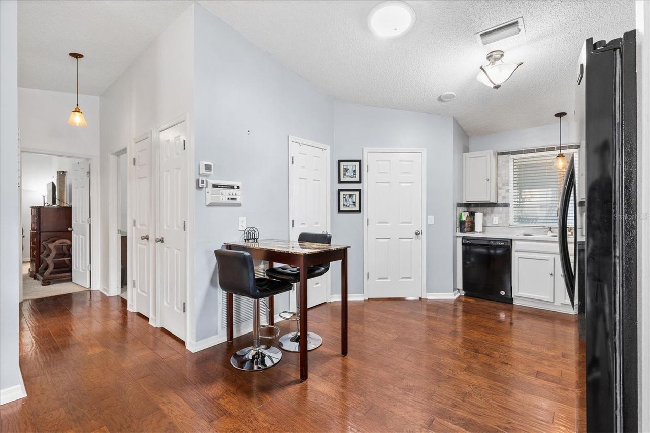 406 DEL MAR DRIVE — photo 10