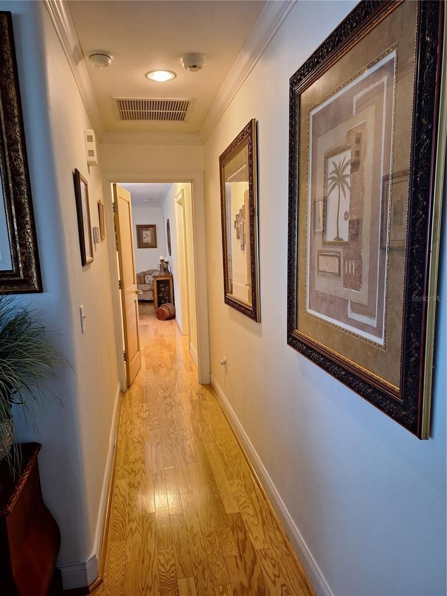 456 10TH AVENUE — photo 26