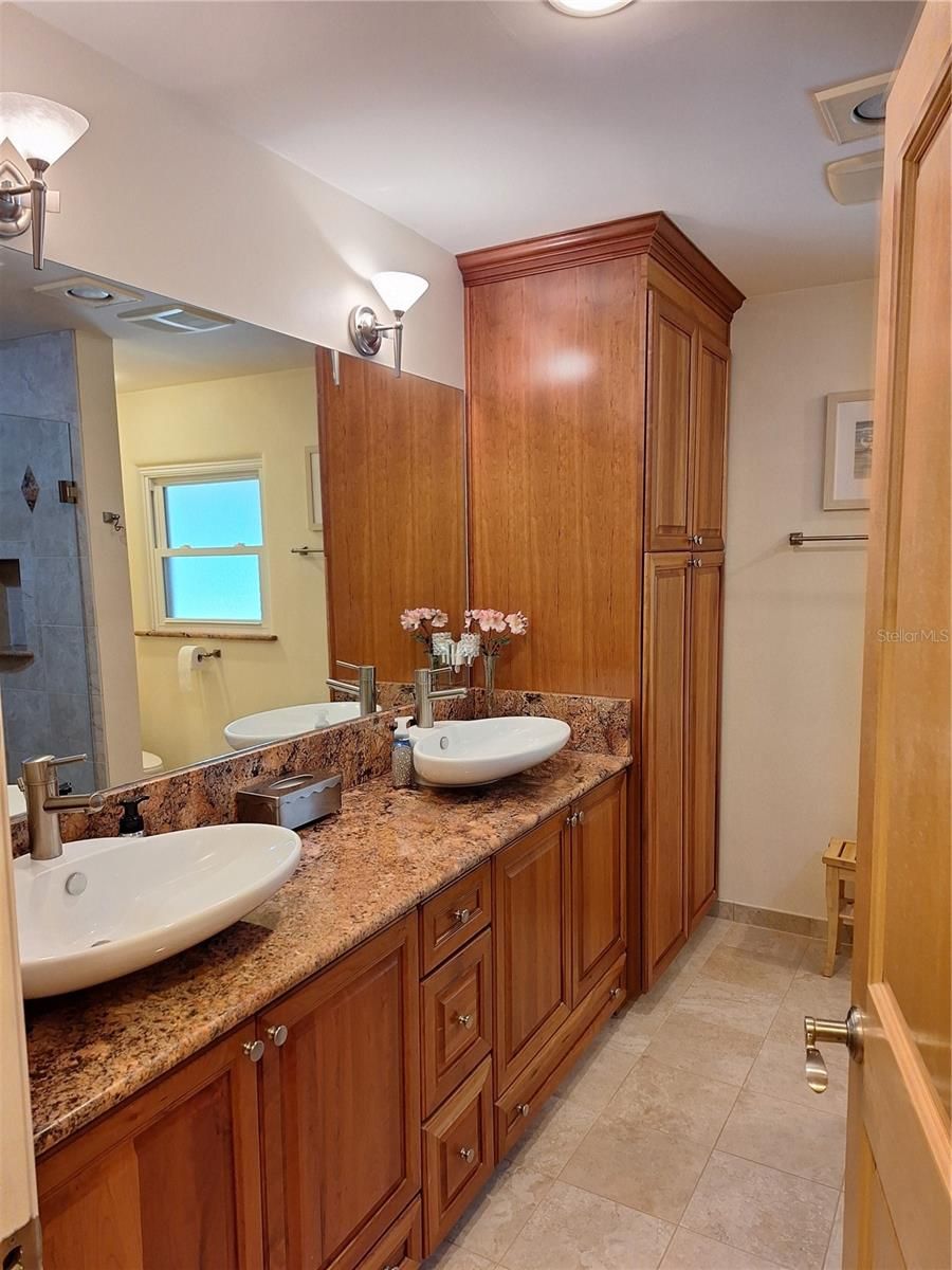 456 10TH AVENUE — photo 30