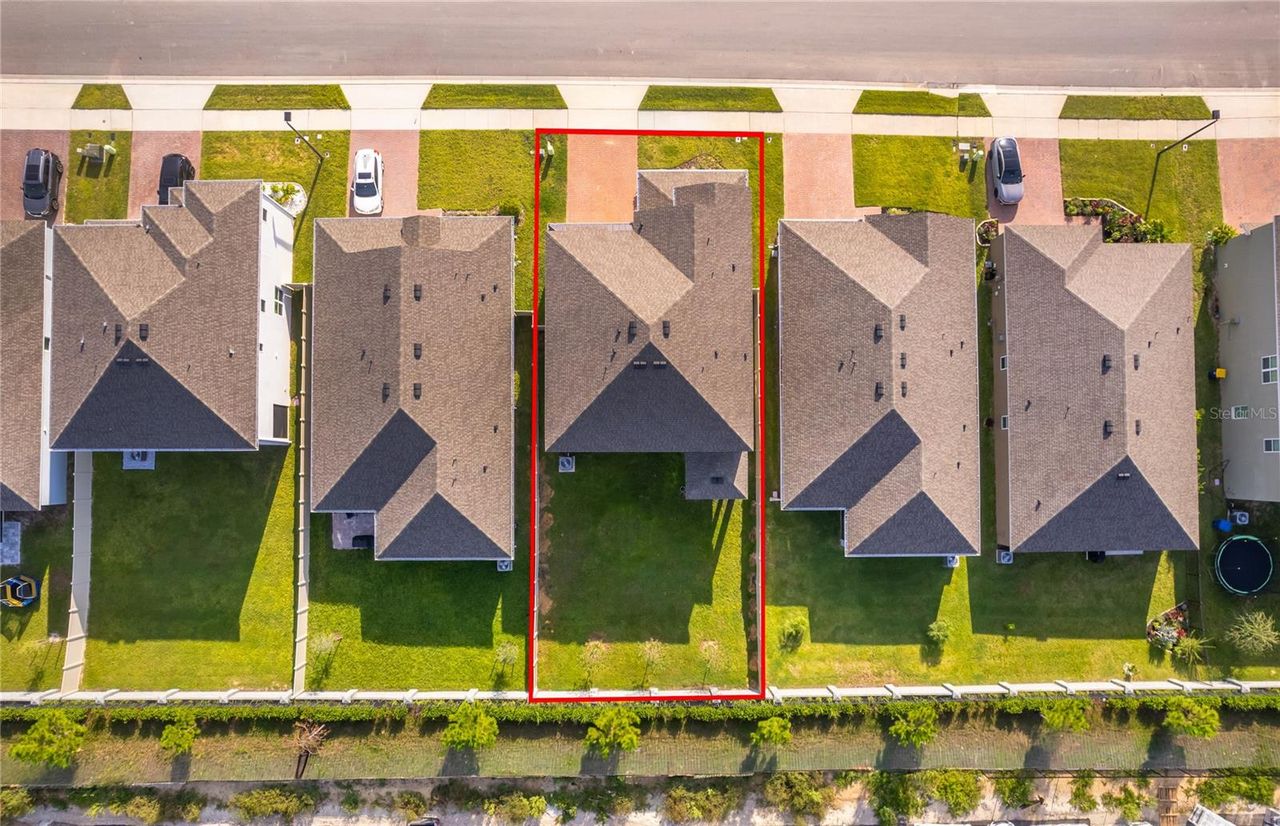 380 LEMONGRASS ROAD — photo 4