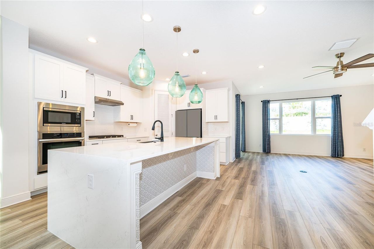 380 LEMONGRASS ROAD — photo 17