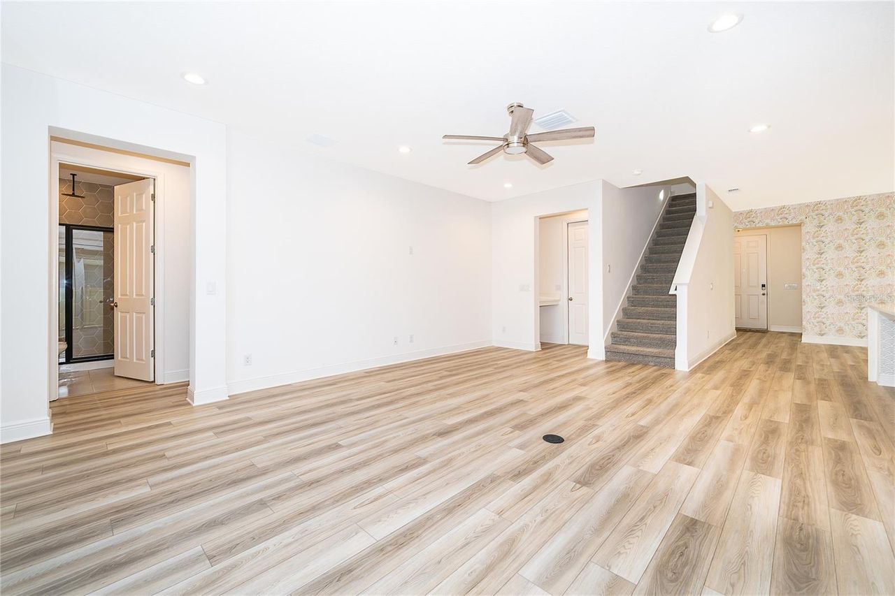 380 LEMONGRASS ROAD — photo 24