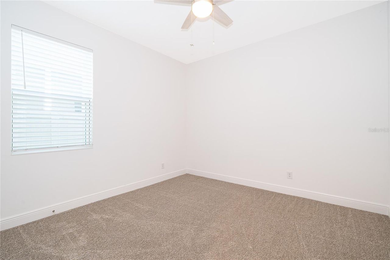 380 LEMONGRASS ROAD — photo 26