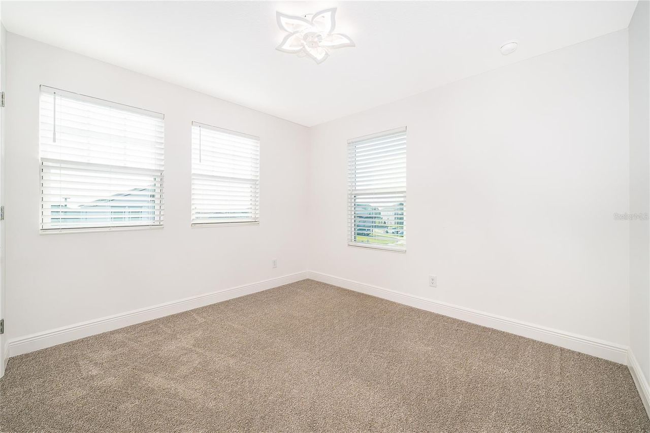 380 LEMONGRASS ROAD — photo 33