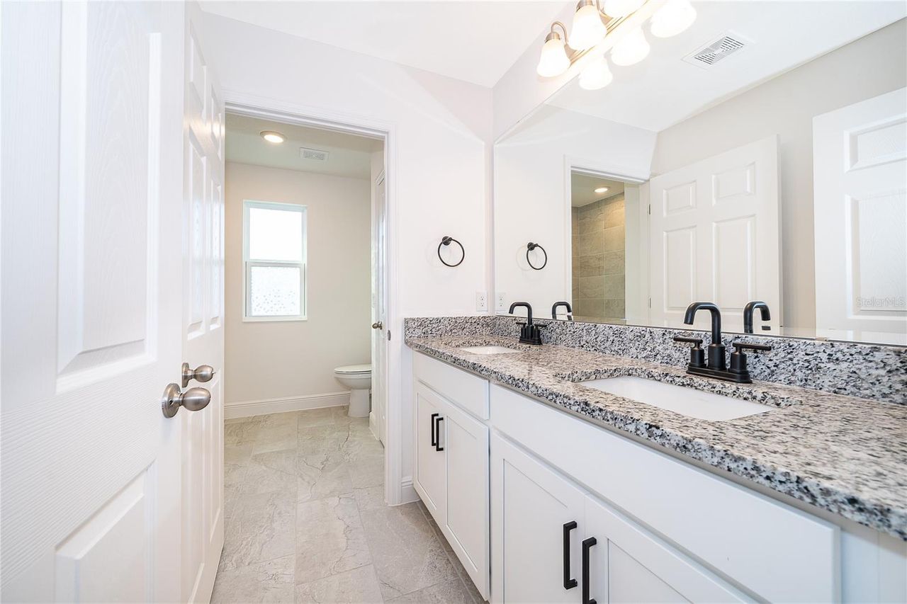 380 LEMONGRASS ROAD — photo 35