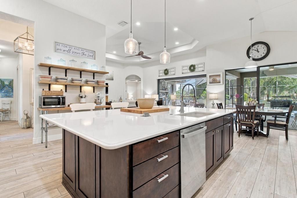 5084 GREENS DRIVE — photo 17