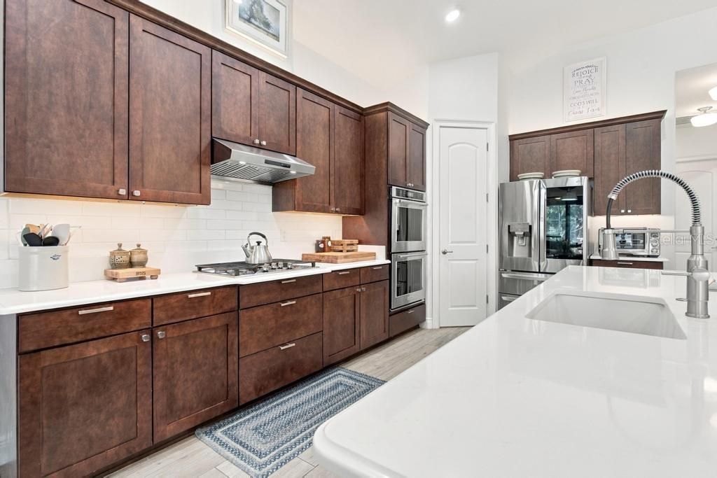 5084 GREENS DRIVE — photo 18