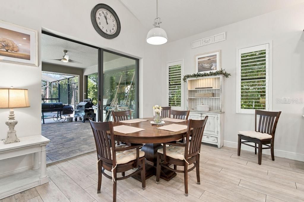 5084 GREENS DRIVE — photo 22