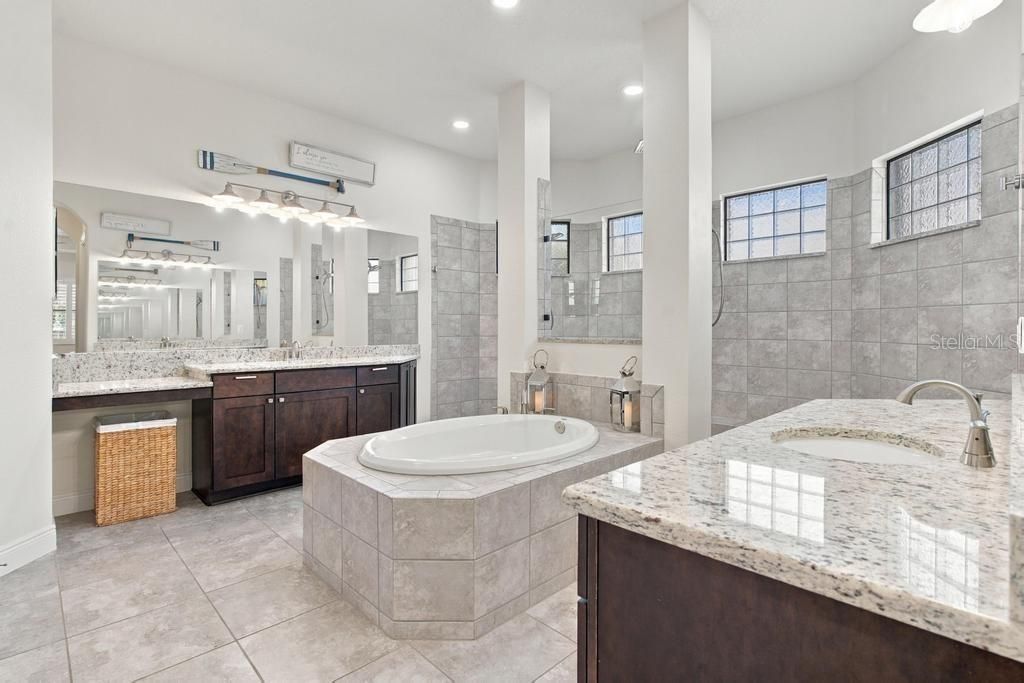 5084 GREENS DRIVE — photo 26