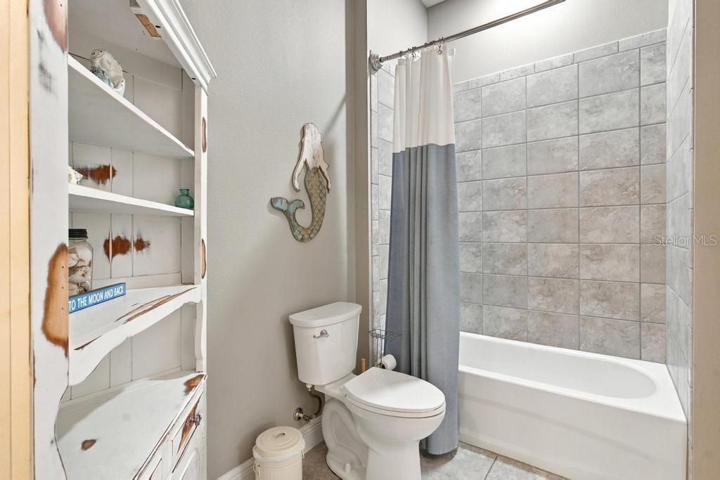 5084 GREENS DRIVE — photo 33
