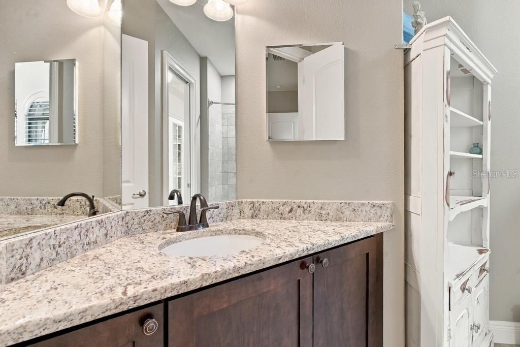 5084 GREENS DRIVE — photo 37