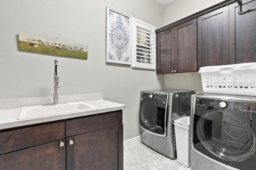 5084 GREENS DRIVE — photo 41