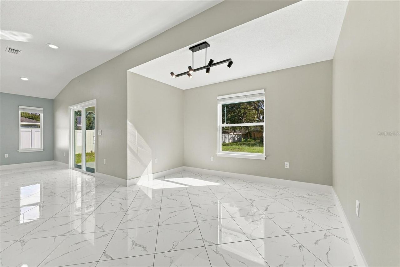11134 WOODSIDE DRIVE — photo 15
