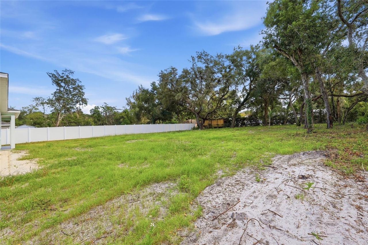 11134 WOODSIDE DRIVE — photo 31