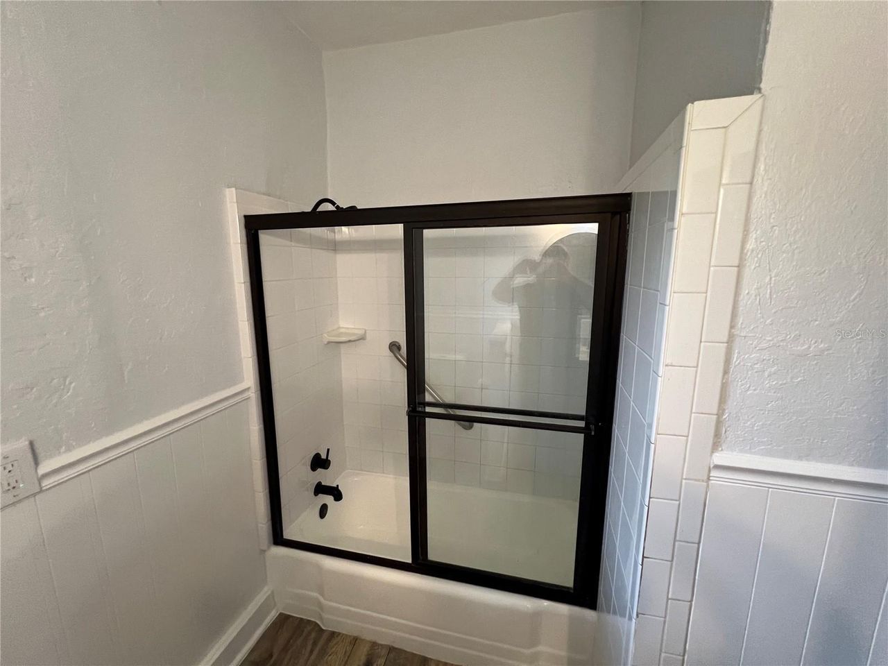 494 BRAINARD AVENUE — photo 13