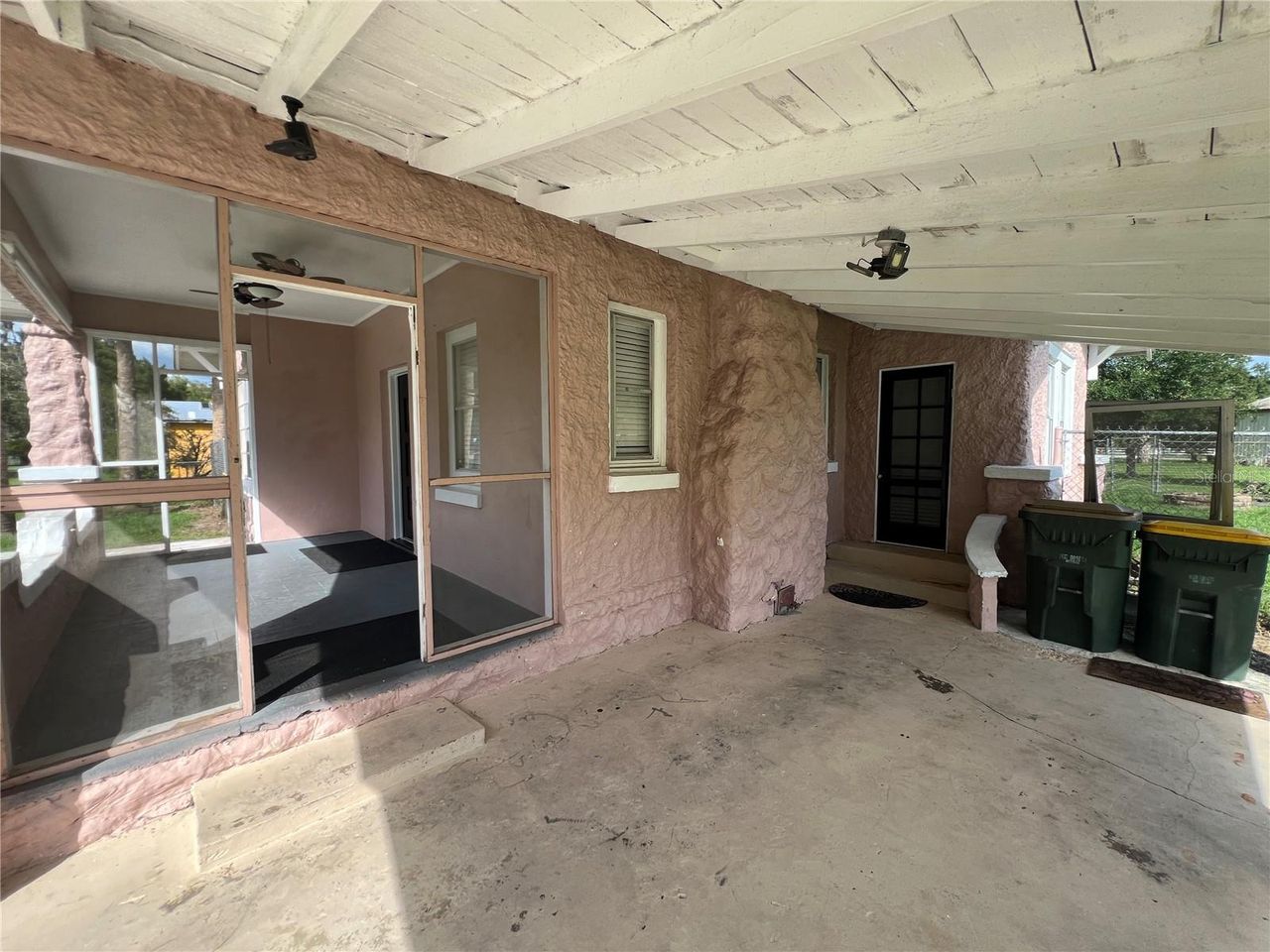 494 BRAINARD AVENUE — photo 25