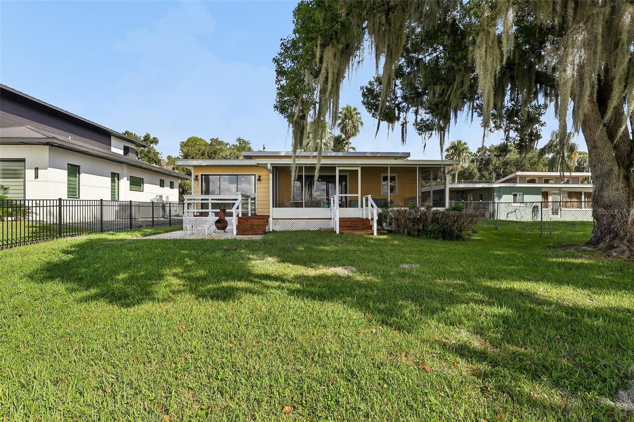 722 LAKE DORA DRIVE — photo 34