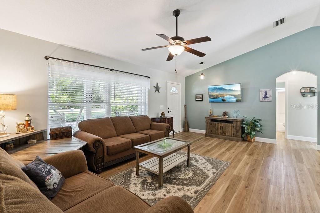 30749 GLENN DRIVE — photo 9