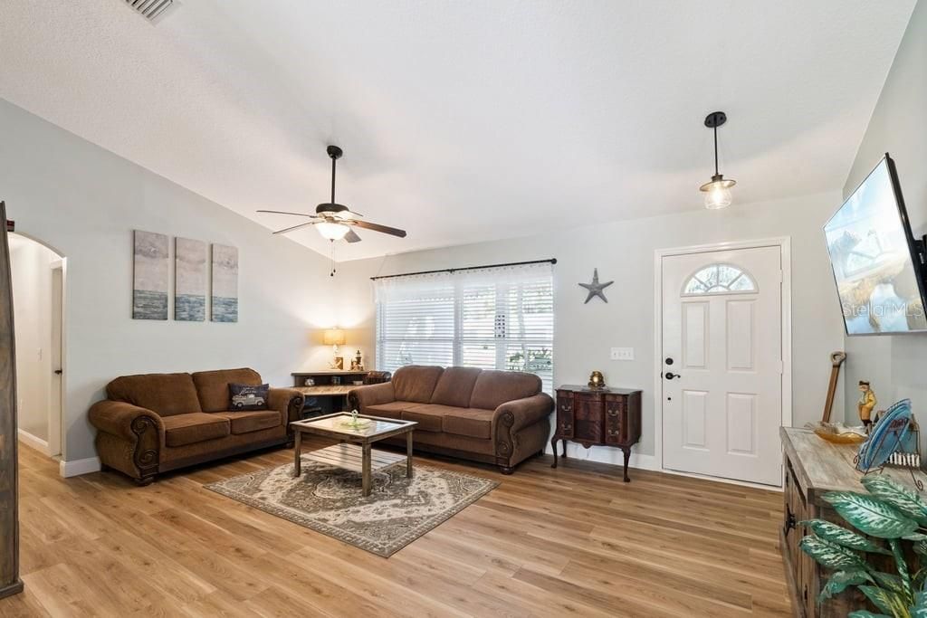 30749 GLENN DRIVE — photo 10