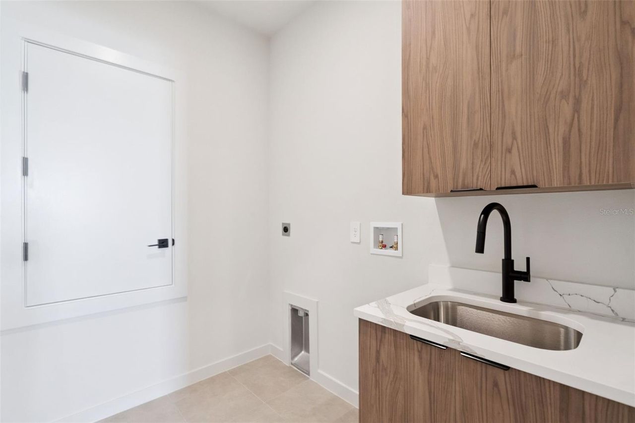 371 SKYFIELD CT — photo 25
