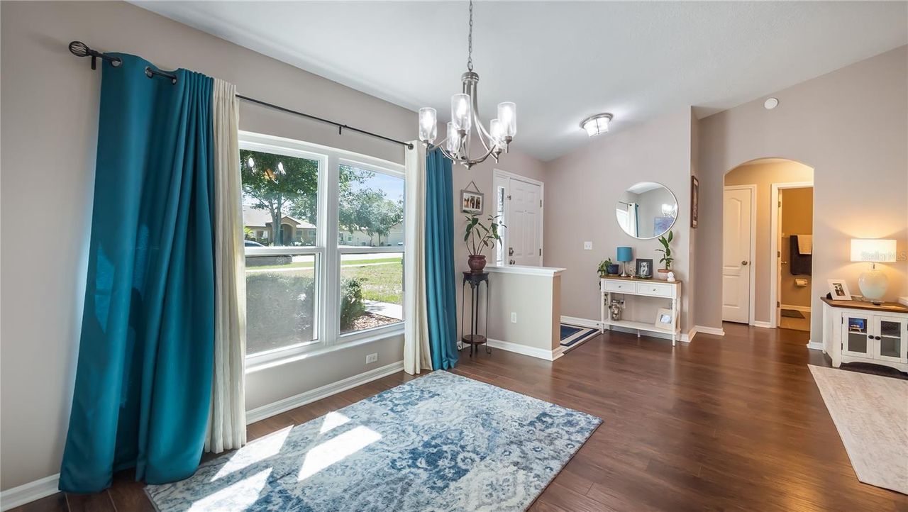 245 VALLEY EDGE DRIVE — photo 2