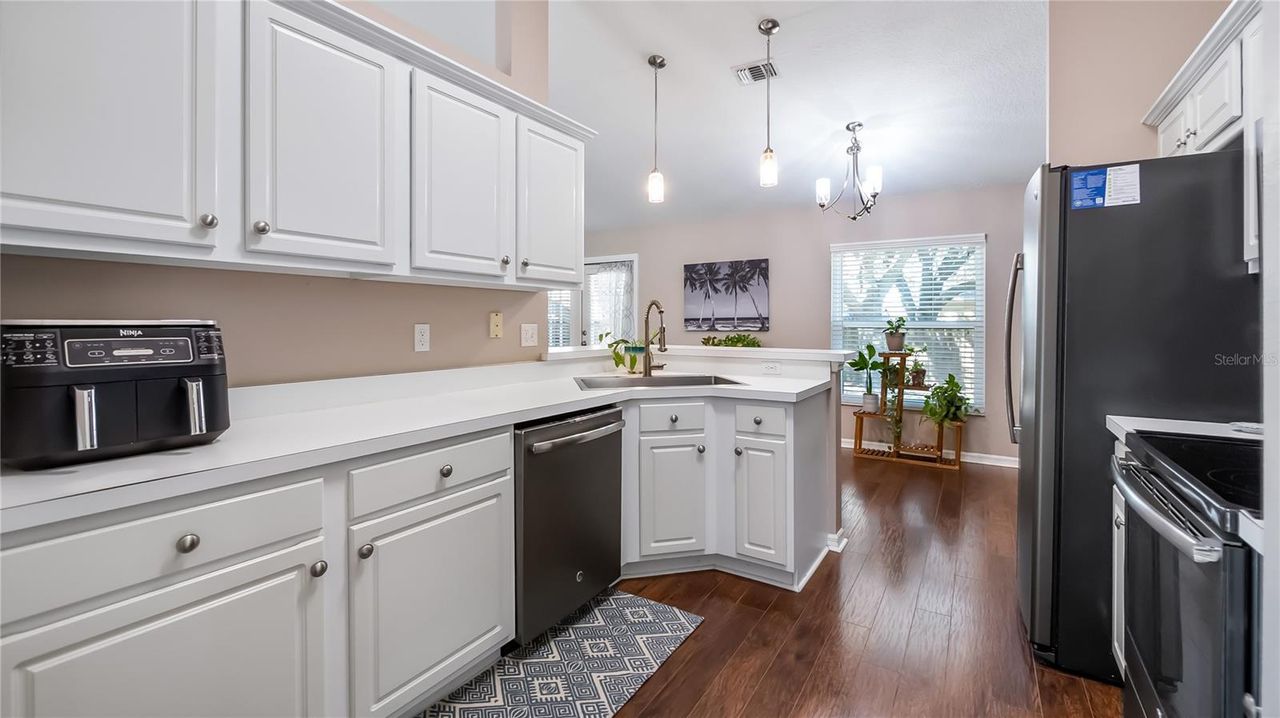 245 VALLEY EDGE DRIVE — photo 5