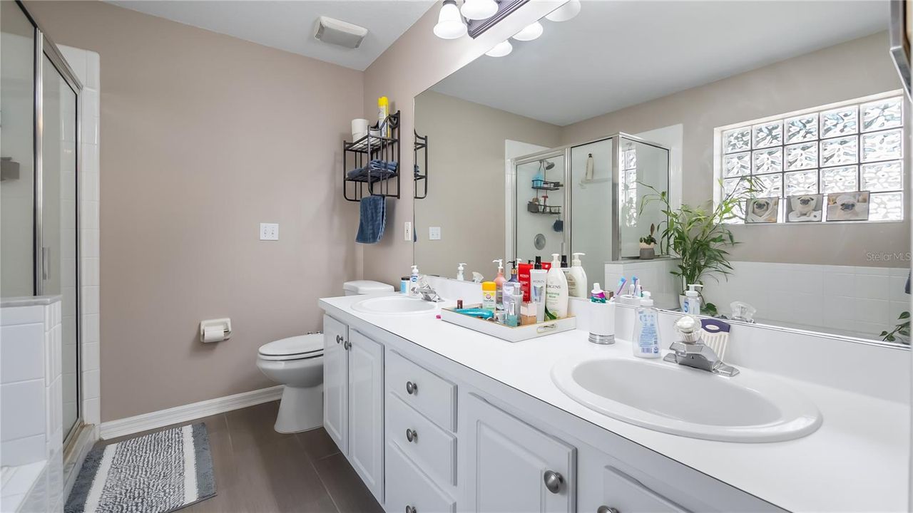 245 VALLEY EDGE DRIVE — photo 18