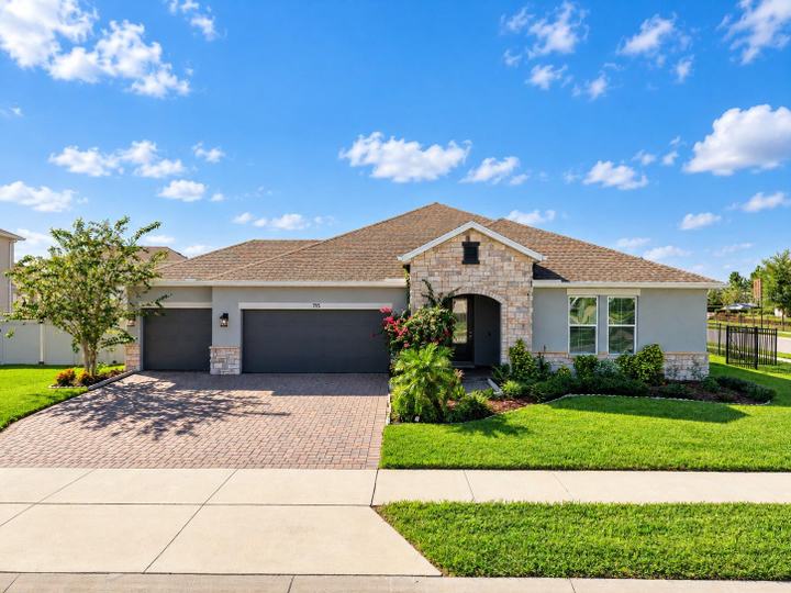 715 BLUE CITRUS LANE, MINNEOLA, FL