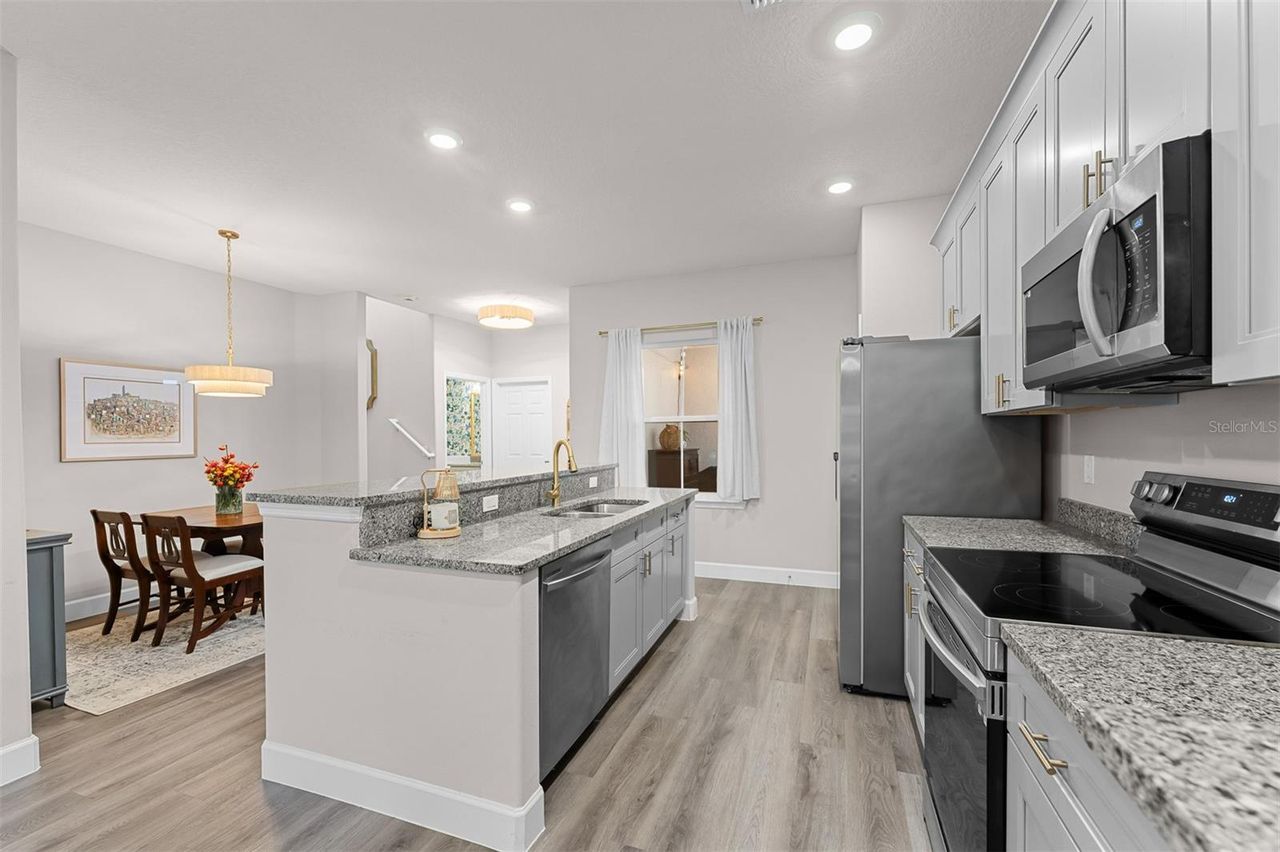 8556 MAGNIFICENT LANE — photo 9