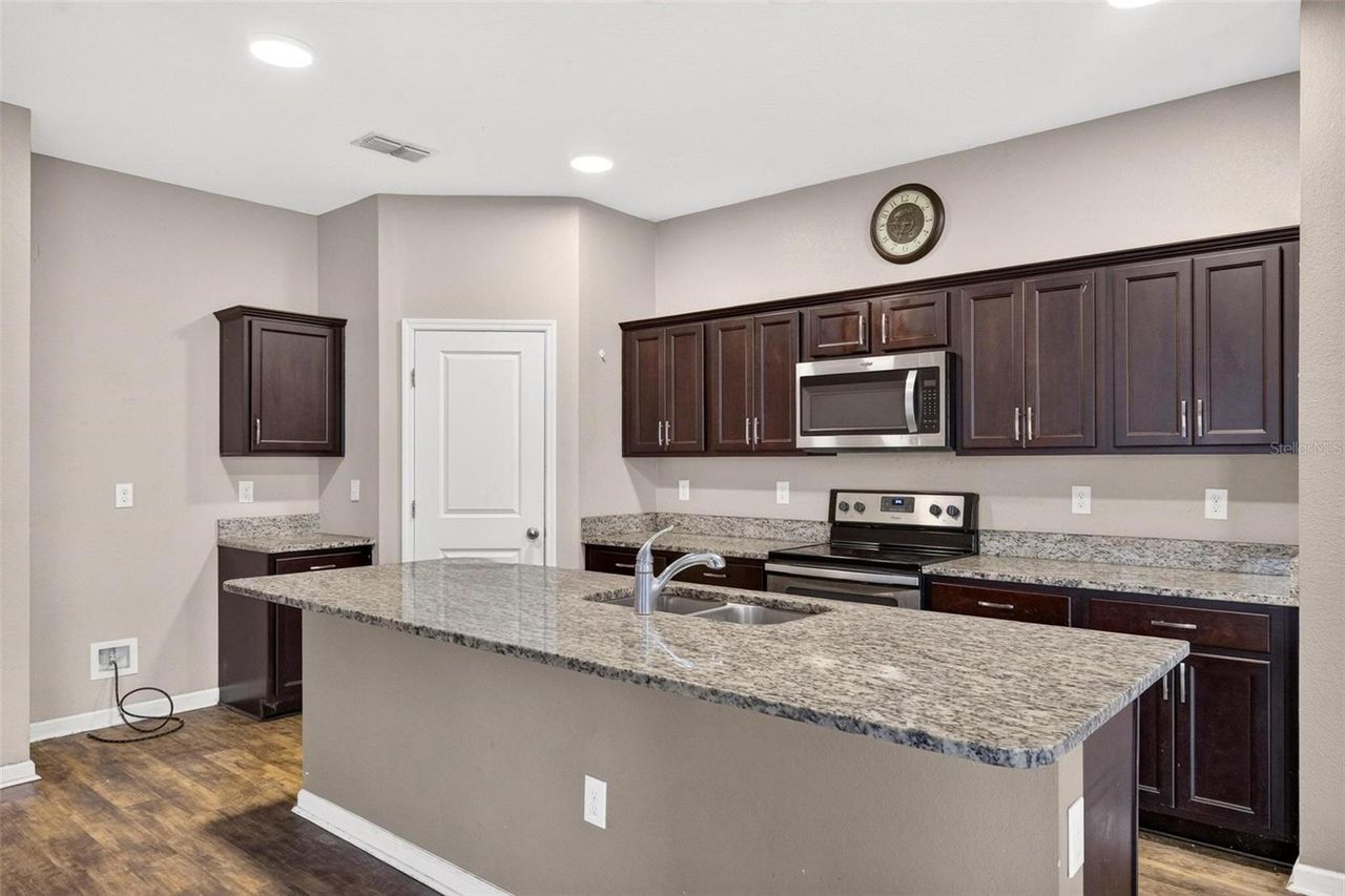16430 BLOOM COURT — photo 8