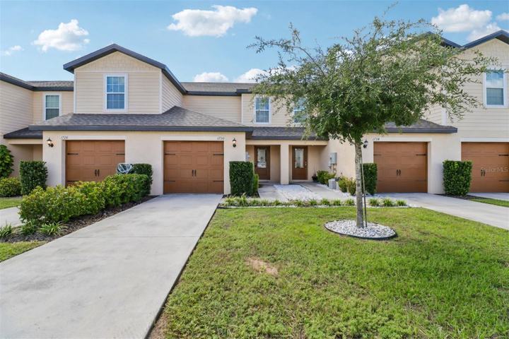 1730 WYNFORD CIRCLE, TAVARES, FL