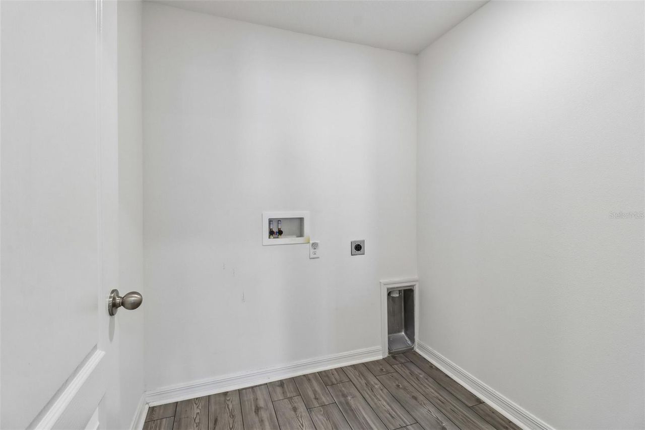 1730 WYNFORD CIRCLE — photo 13