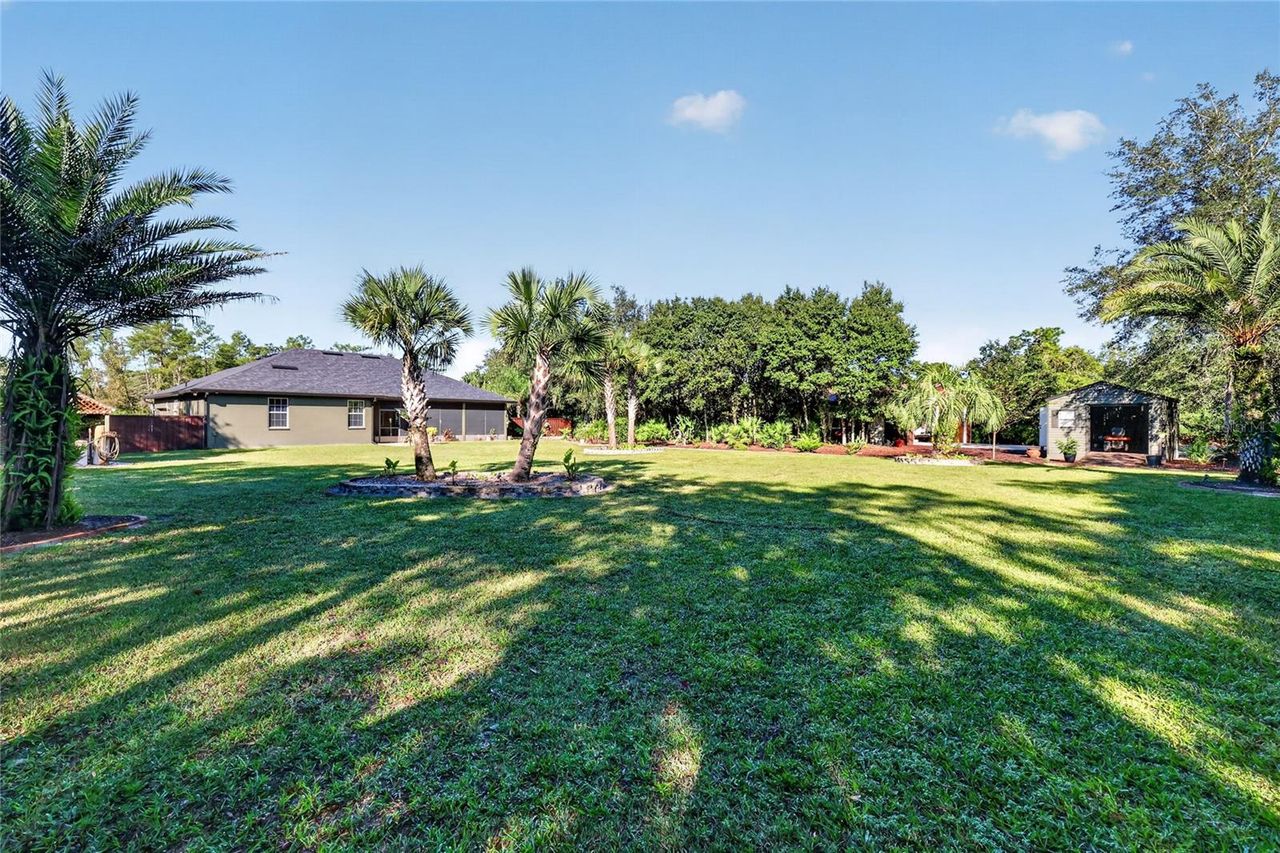 42626 ROYAL TRAILS ROAD — photo 35