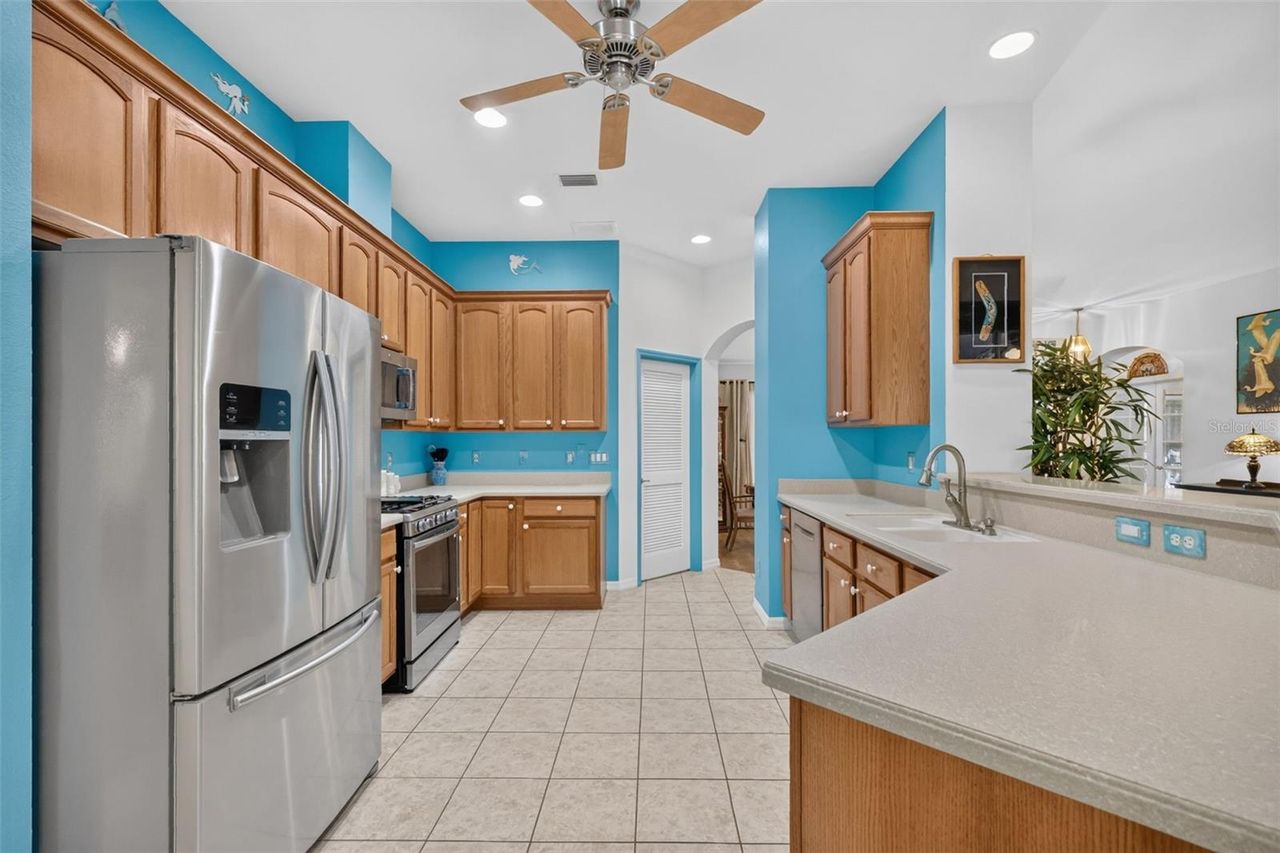 6121 HUNTERS RIDGE AVENUE — photo 11