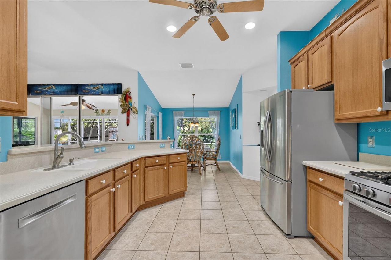 6121 HUNTERS RIDGE AVENUE — photo 14