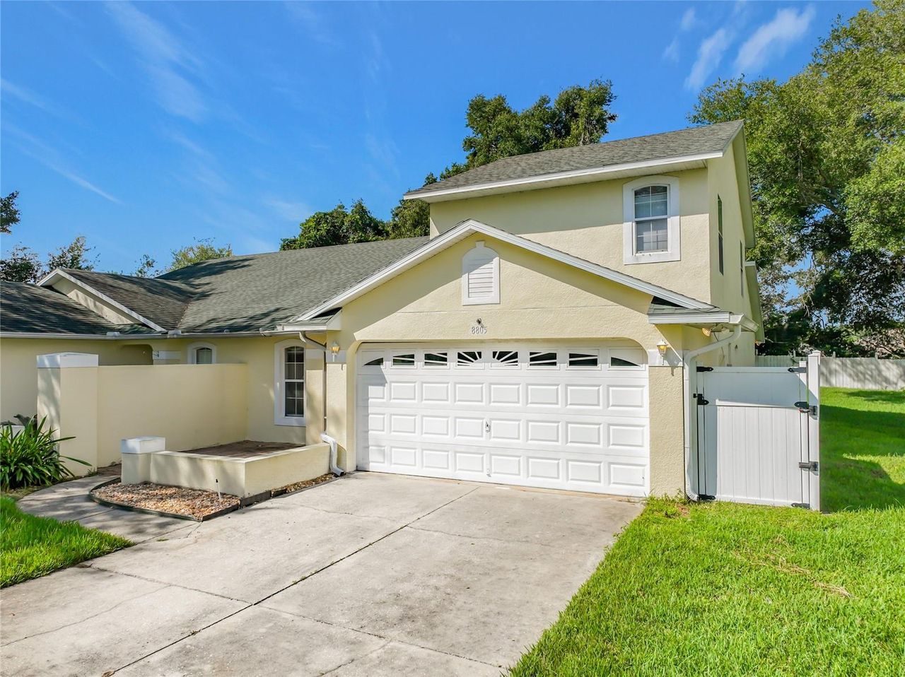 8805 COURTYARD LANE — photo 3