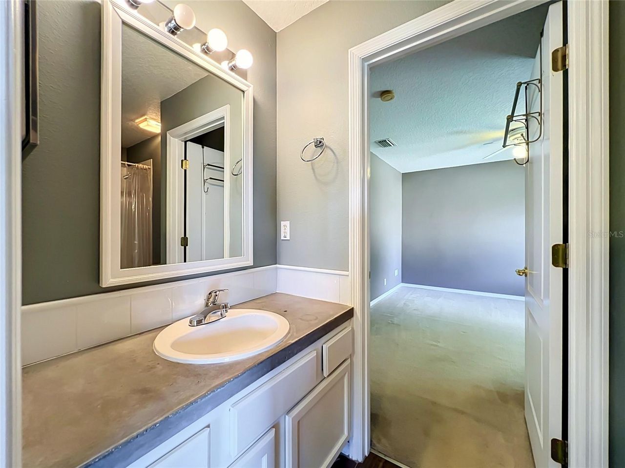 8805 COURTYARD LANE — photo 8