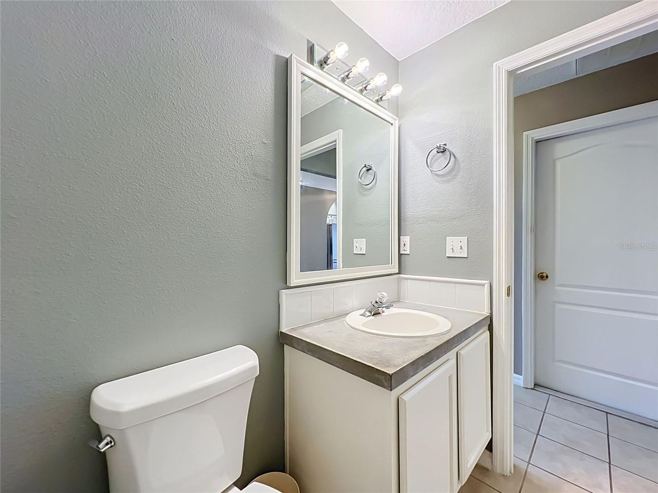 8805 COURTYARD LANE — photo 25