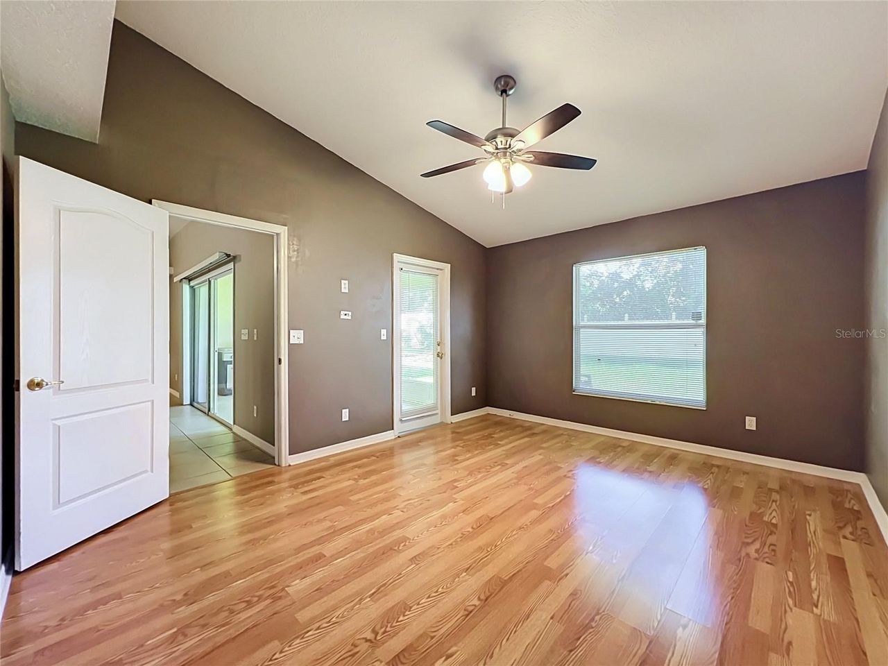 8805 COURTYARD LANE — photo 27