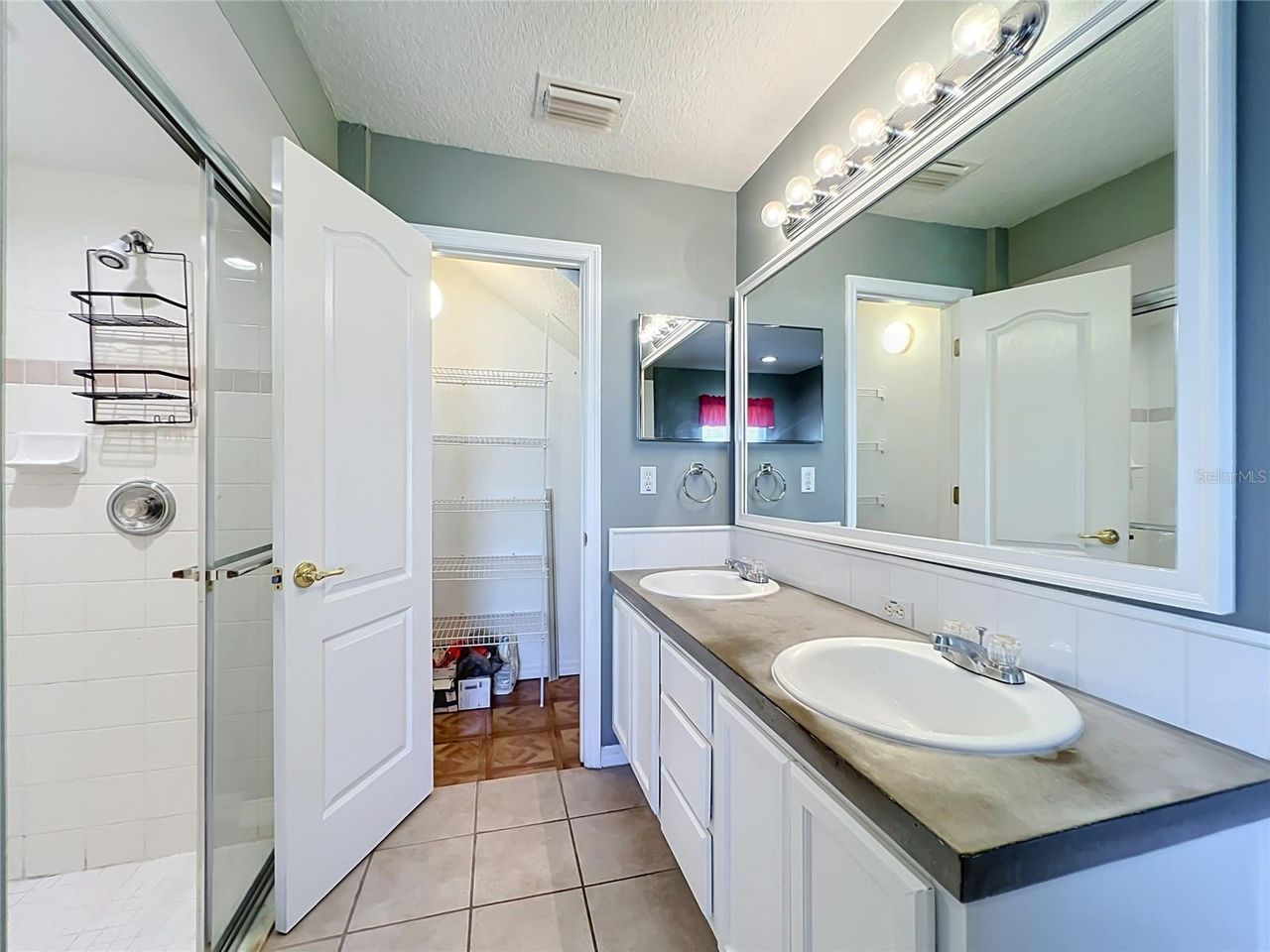 8805 COURTYARD LANE — photo 40