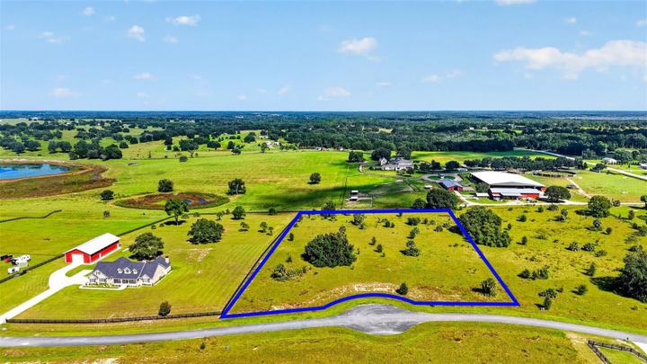 5304 NANTAHALA LANE, LADY LAKE, FL