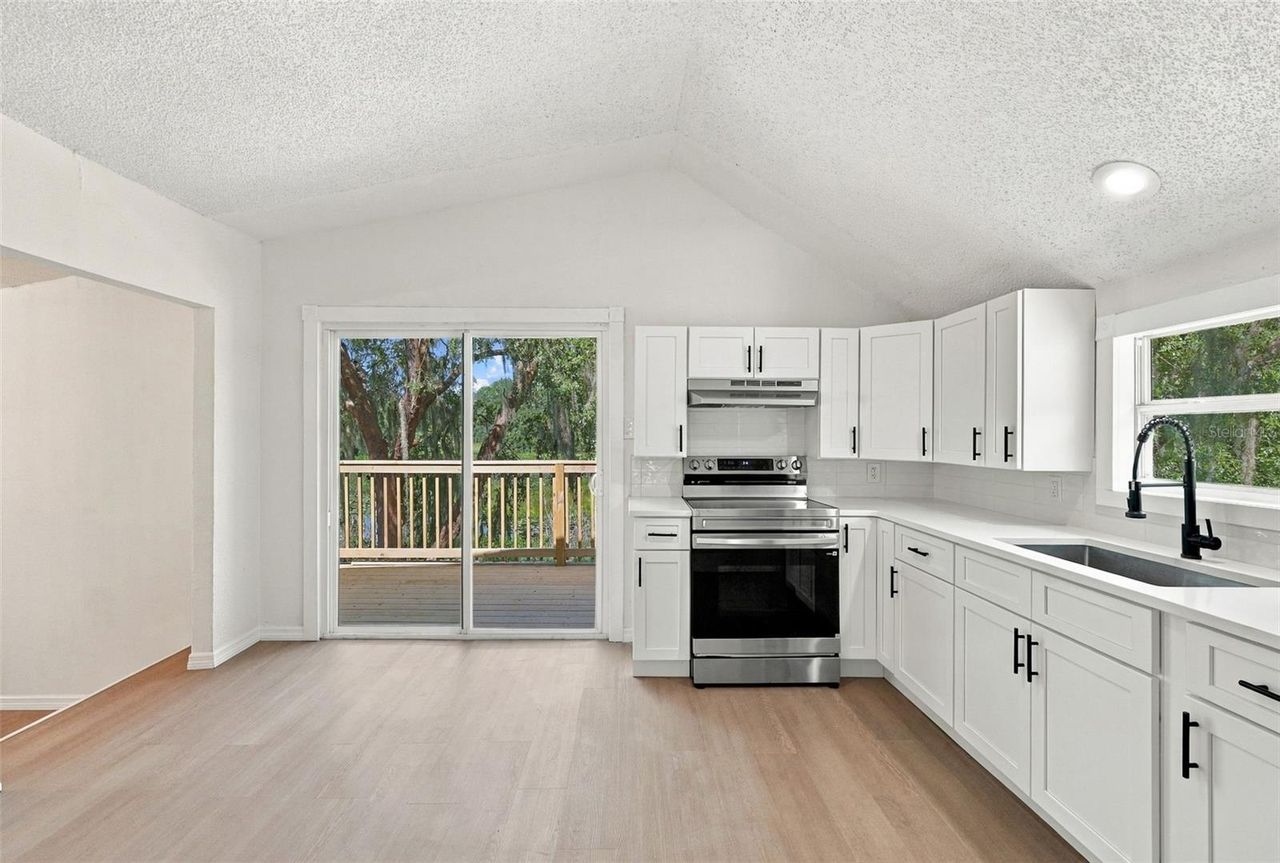 41520 CHARM LAKE DRIVE — photo 40