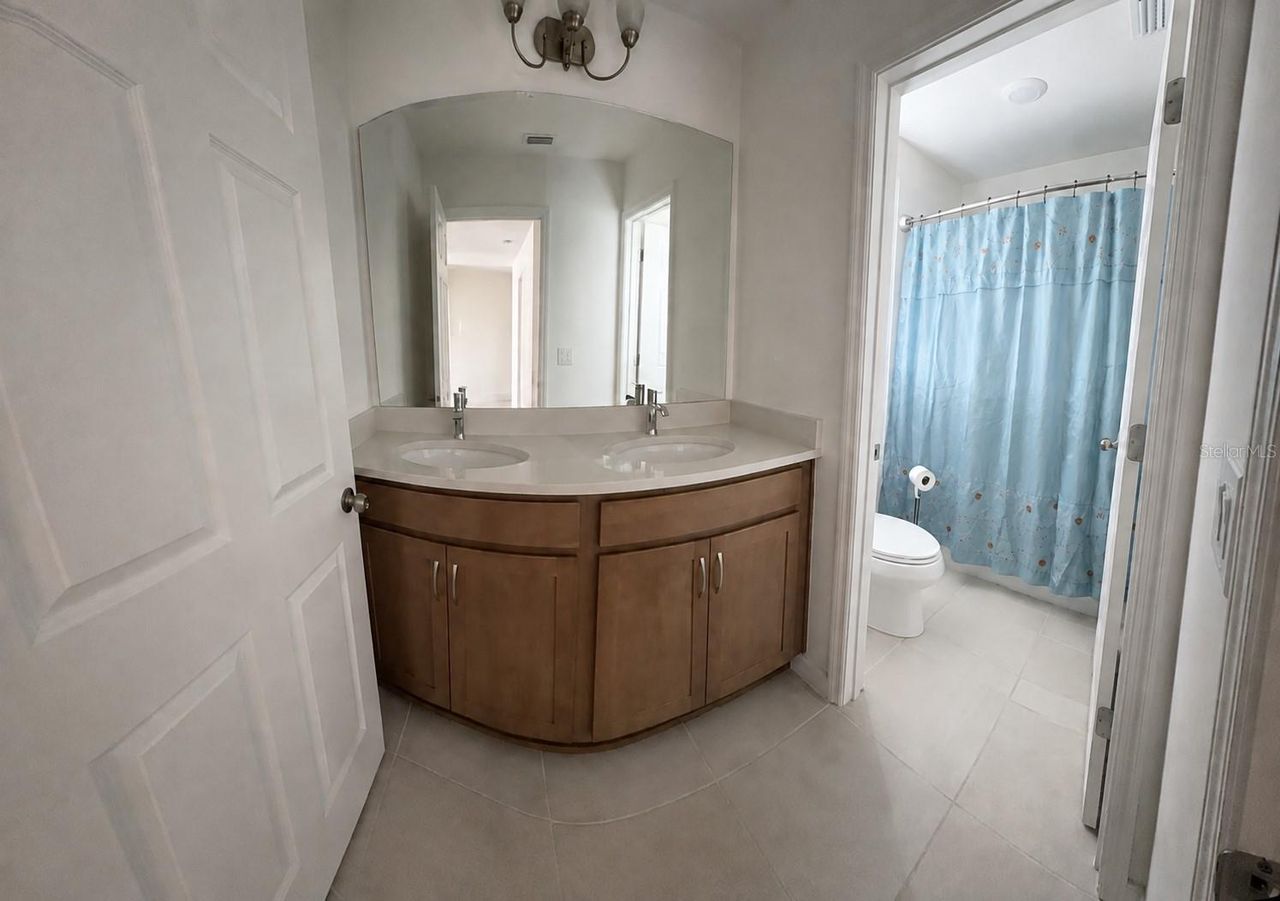 7128 DILLY LAKE AVENUE — photo 2