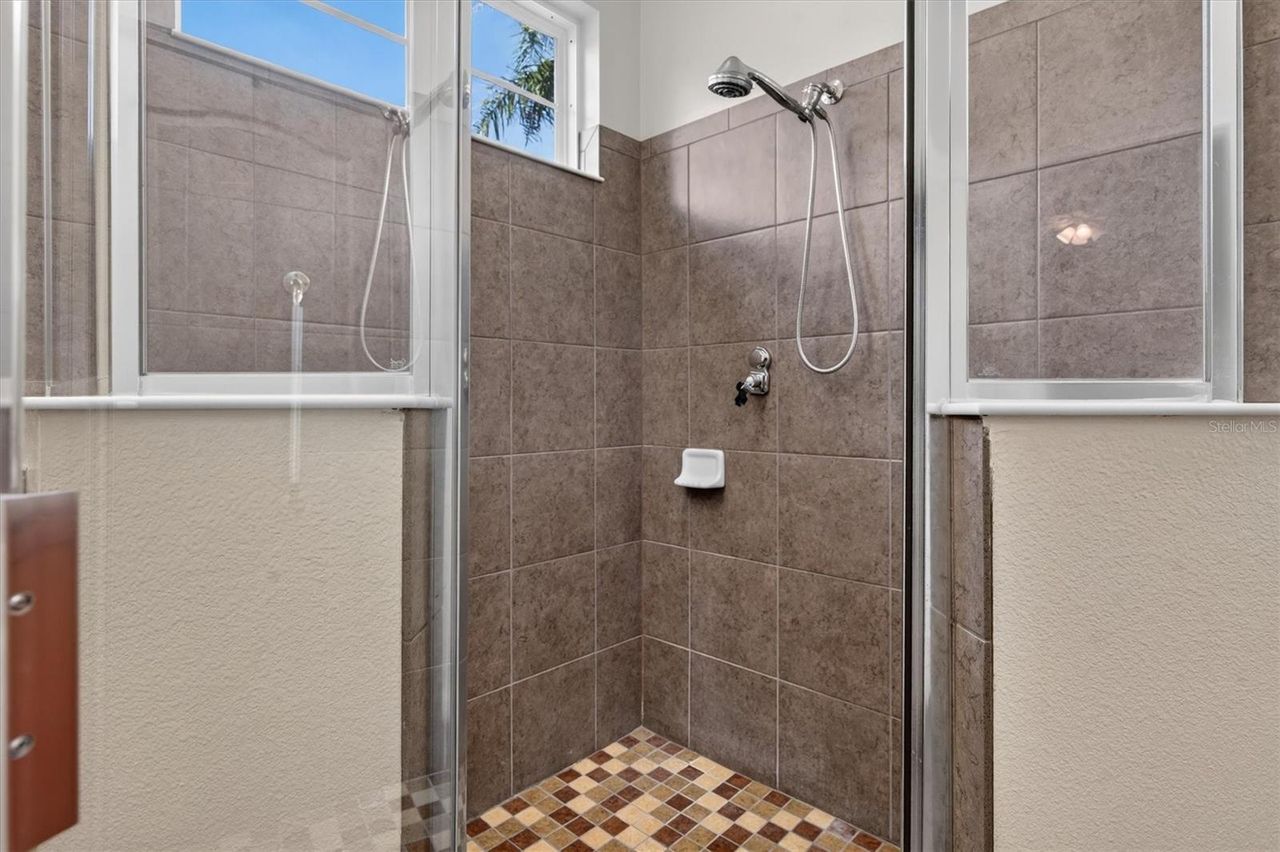 2315 NATOMA BOULEVARD — photo 30